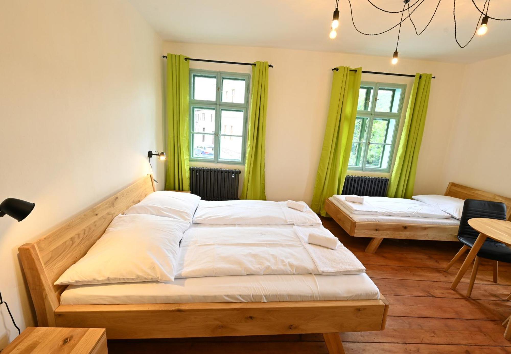 Valecska Palenice Kamer foto